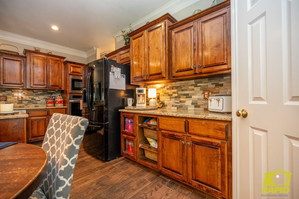 Image 15 of property listing at 6250 Green Oaks Drive, Christoval, TX 76935