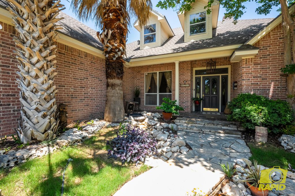 Image 3 of property listing at 6250 Green Oaks Drive, Christoval, TX 76935