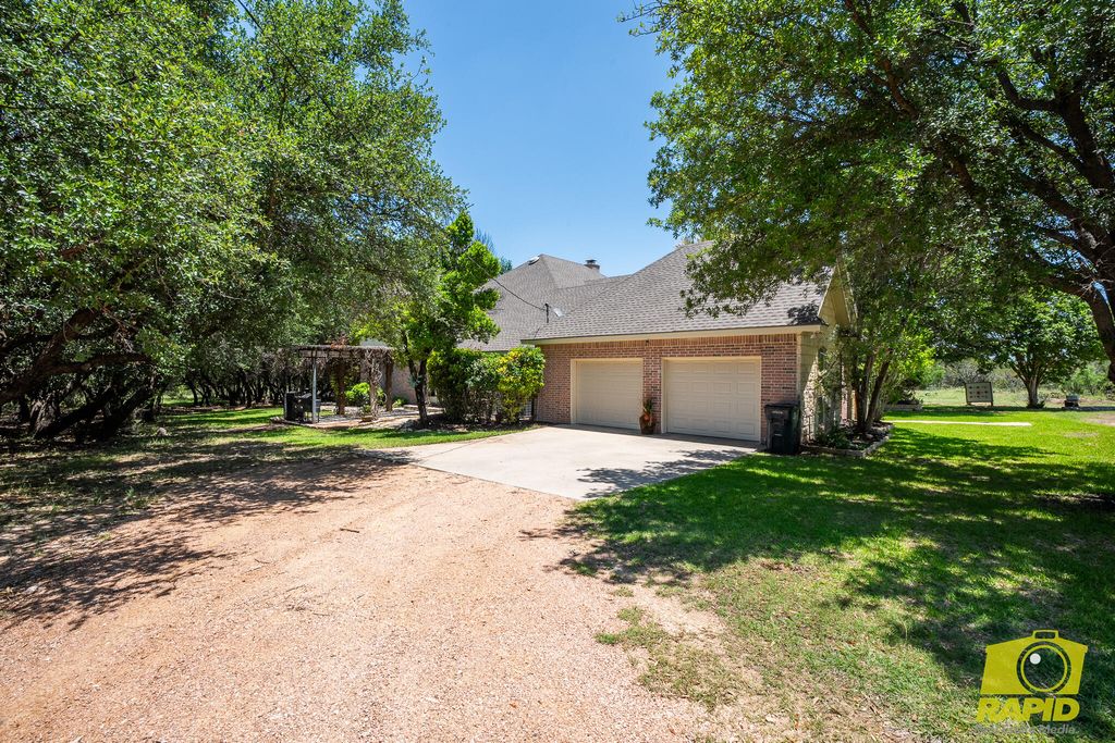 Image 50 of property listing at 6250 Green Oaks Drive, Christoval, TX 76935