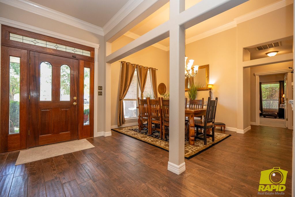 Image 6 of property listing at 6250 Green Oaks Drive, Christoval, TX 76935