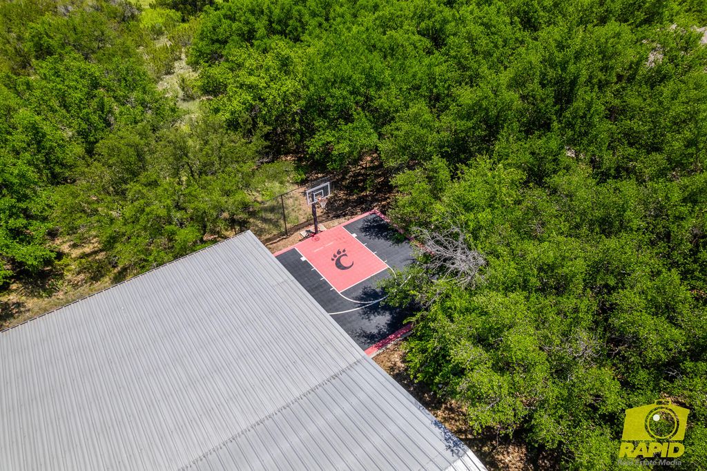 Image 72 of property listing at 6250 Green Oaks Drive, Christoval, TX 76935