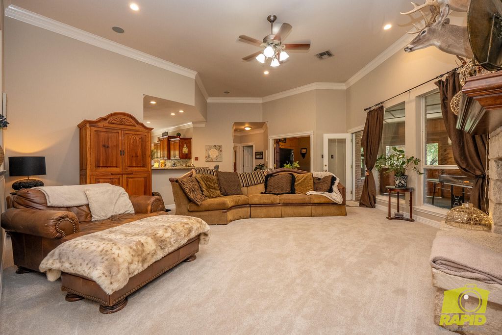 Image 8 of property listing at 6250 Green Oaks Drive, Christoval, TX 76935