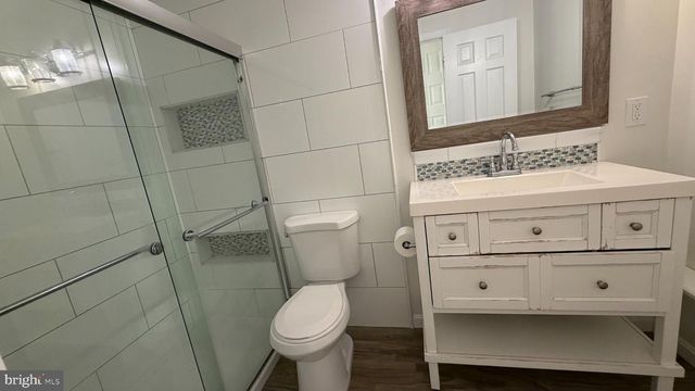 1502 CERRITOS CT, Vienna, VA 22182