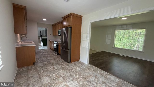 1502 CERRITOS CT, Vienna, VA 22182