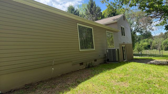 1502 CERRITOS CT, Vienna, VA 22182