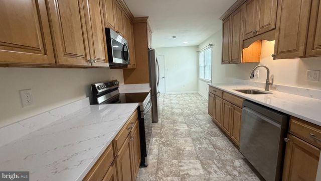 1502 CERRITOS CT, Vienna, VA 22182