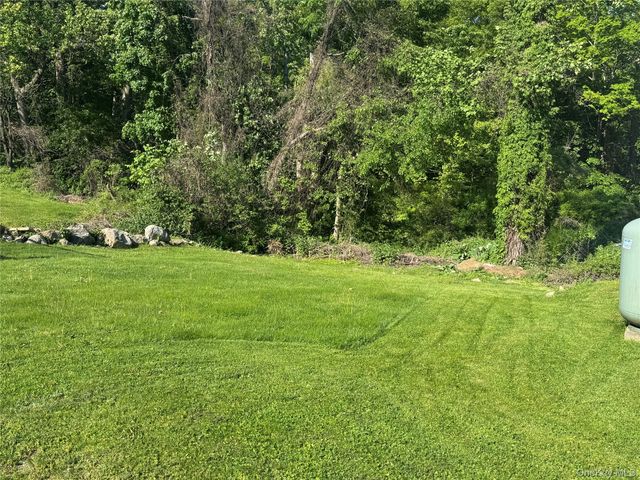 62 Whippoorwill Road E A, Armonk, NY 10504