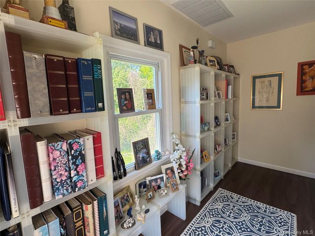 62 Whippoorwill Road E A, Armonk, NY 10504