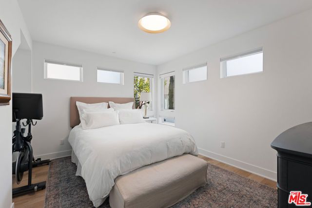 2923 Exposition Place 1, Los Angeles, CA 90018