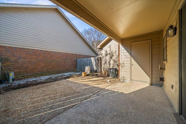 1039 PARK COURT DR, Memphis, TN 38119