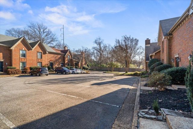 1039 PARK COURT DR, Memphis, TN 38119