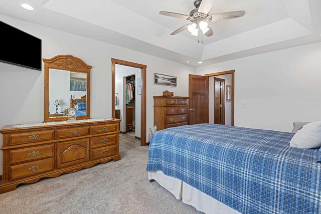 4807 PAHLMEYER DR, Rapid City, SD 57703