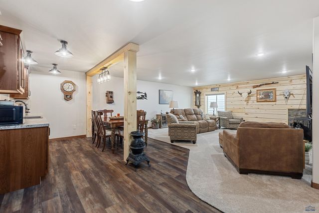 4807 PAHLMEYER DR, Rapid City, SD 57703