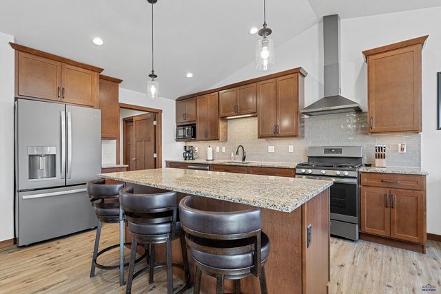 4807 PAHLMEYER DR, Rapid City, SD 57703