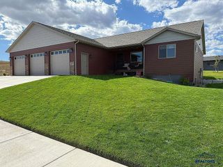 4807 PAHLMEYER DR, Rapid City, SD 57703