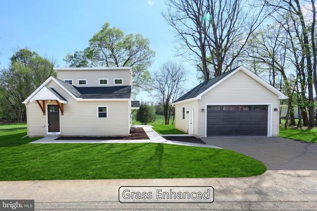 140 BOUNDARY AVE, Manchester, PA 17345