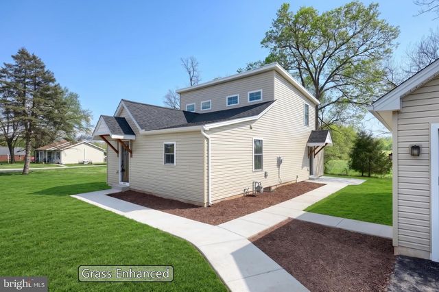 140 BOUNDARY AVE, Manchester, PA 17345