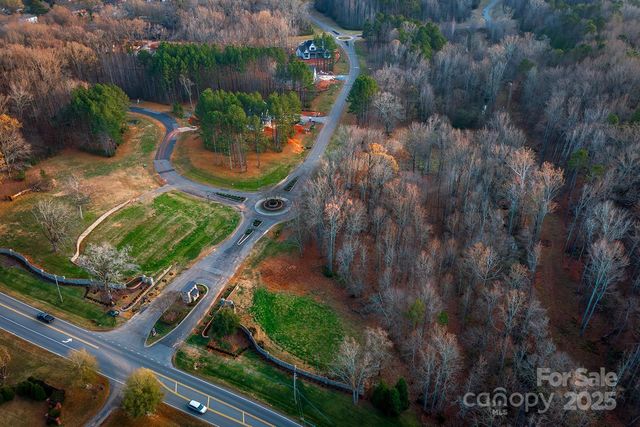 16502 Grande Vineyards Drive 43, Mint Hill, NC 28227