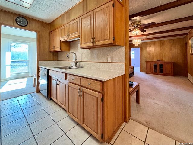 190 Gunther, Pipe Creek, TX 78063