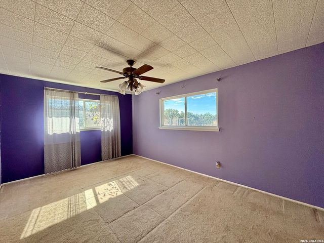 190 Gunther, Pipe Creek, TX 78063