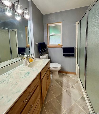 190 Gunther, Pipe Creek, TX 78063