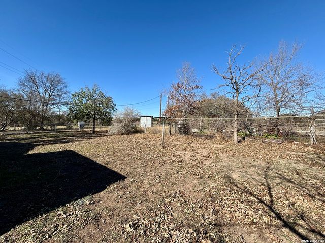 190 Gunther, Pipe Creek, TX 78063