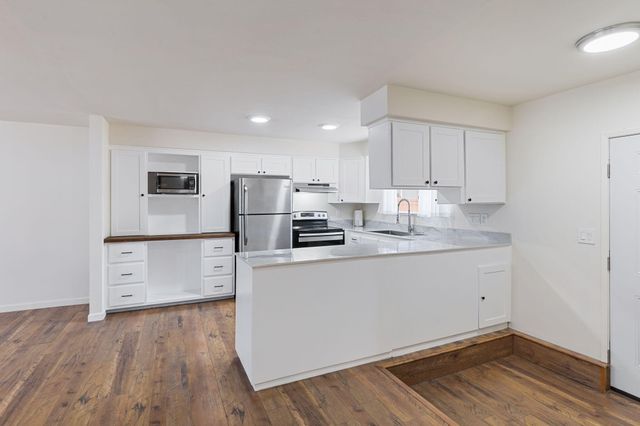 1696 NE 9th Street, Grants Pass, OR 97526