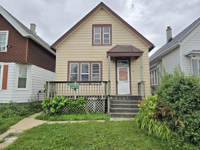 3131 W Madison STREET, Milwaukee, WI 53215