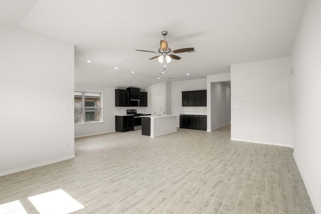 1905 Seminole Drive, Cleburne, TX 76033