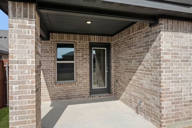 1905 Seminole Drive, Cleburne, TX 76033