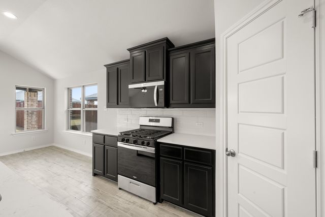 1905 Seminole Drive, Cleburne, TX 76033