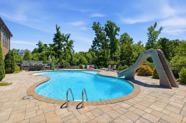 1417 Fairview Dr, Mount Juliet, TN 37122