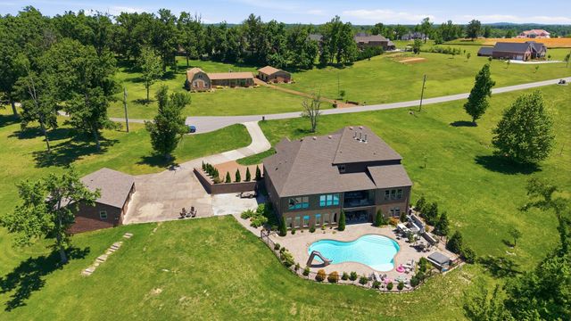 1417 Fairview Dr, Mount Juliet, TN 37122