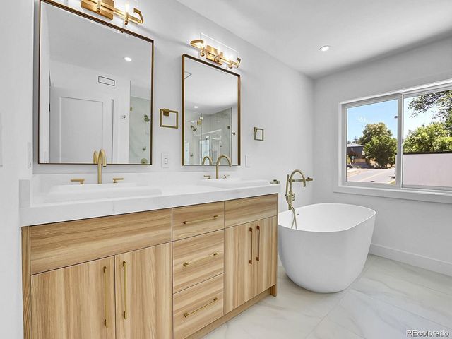 300 S Franklin St, Denver, CO 80209