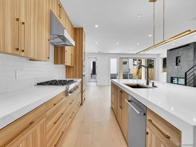300 S Franklin St, Denver, CO 80209