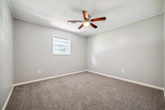 111 Chadwick, Bay City, TX 77414