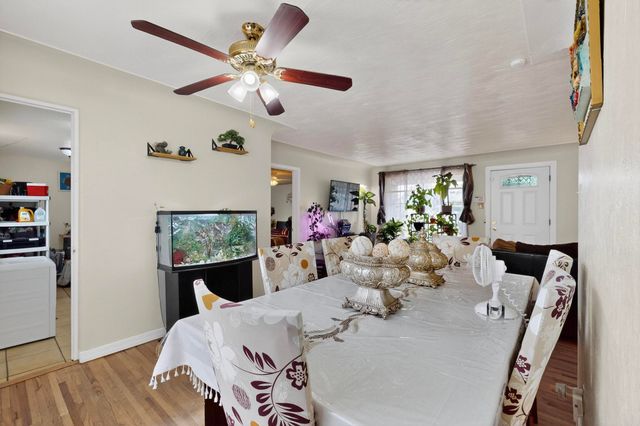 636 Florida Street SE, Albuquerque, NM 87108