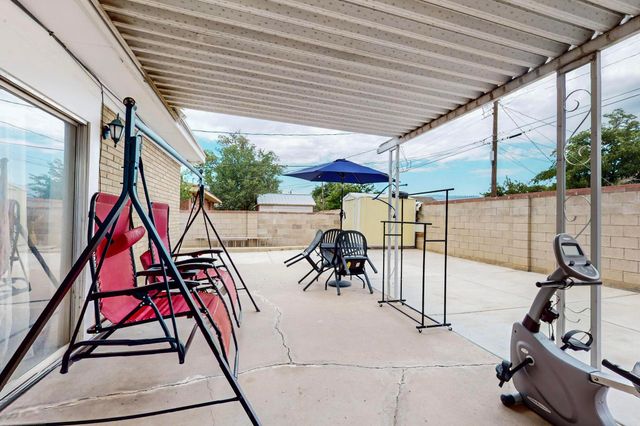 636 Florida Street SE, Albuquerque, NM 87108