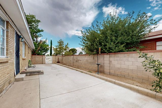 636 Florida Street SE, Albuquerque, NM 87108
