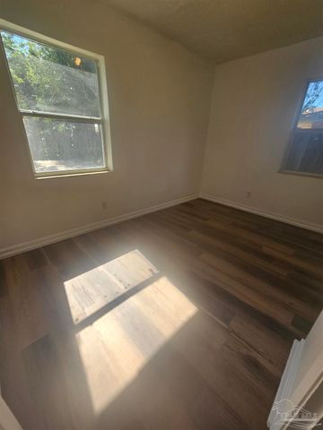 3131 N 10th Ave, Pensacola, FL 32503