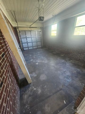 3131 N 10th Ave, Pensacola, FL 32503