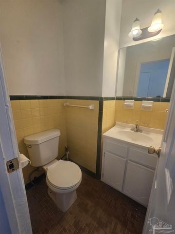 3131 N 10th Ave, Pensacola, FL 32503