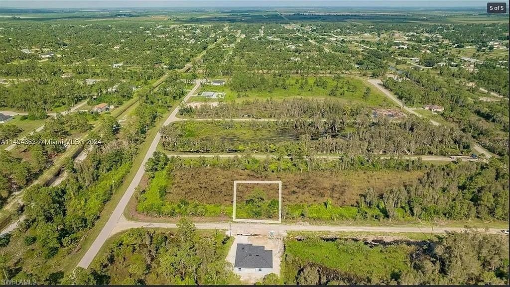 853 Belden AVE, LEHIGH ACRES, FL 33974 — exterior