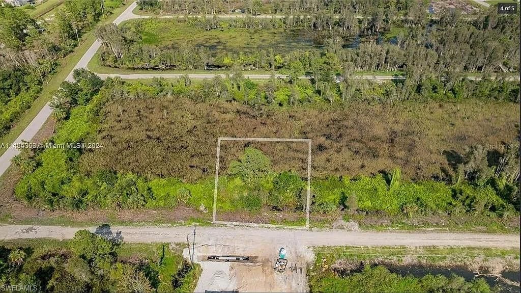 853 Belden AVE, LEHIGH ACRES, FL 33974 — photo 2
