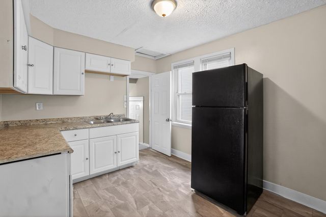 3218 AVE A, Council Bluffs, IA 51501