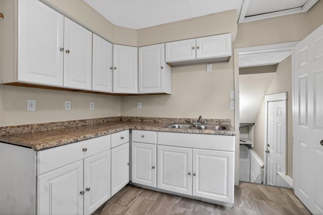 3218 AVE A, Council Bluffs, IA 51501