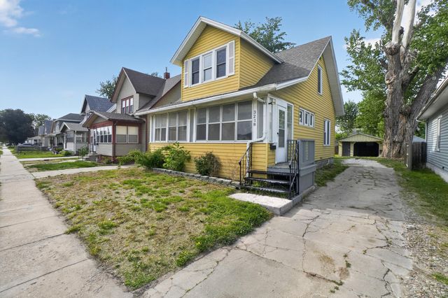 3218 AVE A, Council Bluffs, IA 51501