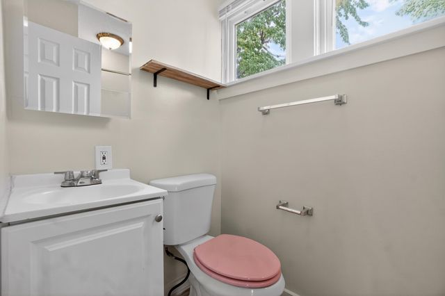 3218 AVE A, Council Bluffs, IA 51501