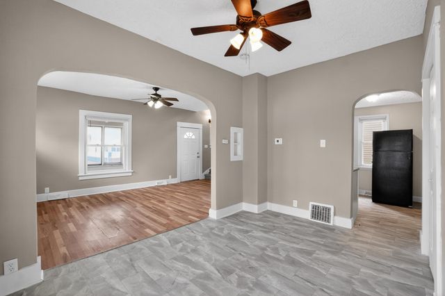 3218 AVE A, Council Bluffs, IA 51501