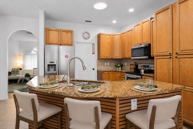 11426 ZENITH CIRCLE, Tampa, FL 33635